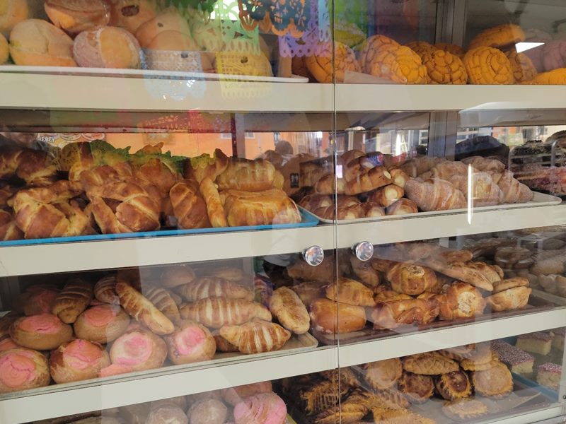 Las Dos Americas Tortilleria interior