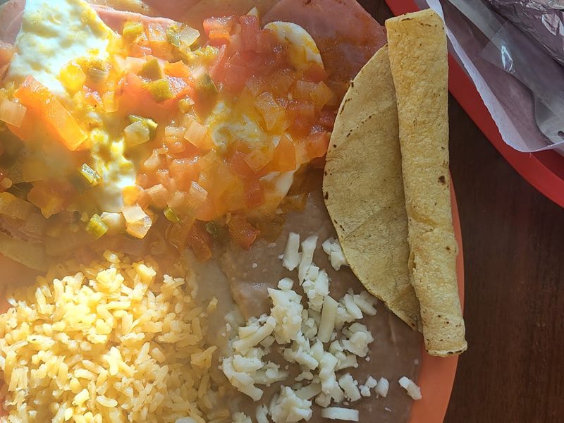Las Dos Americas Tortilleria food